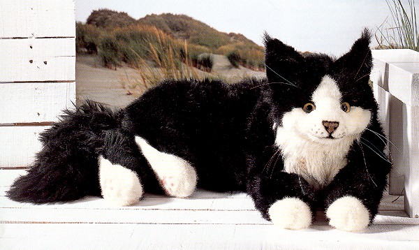 Kosen Stuffed Plush Maine Coon Tomcat